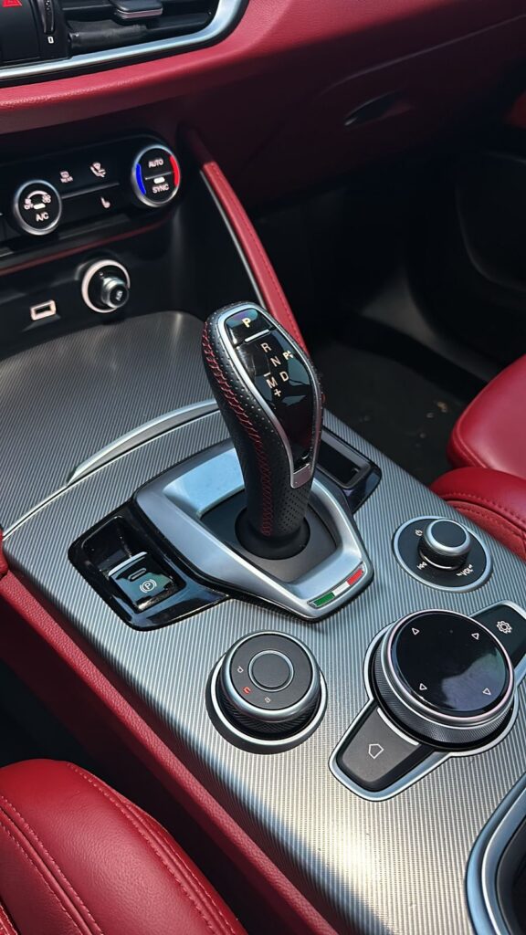 Alfa Romeo Stelvio Ti Sport
